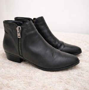Naturalizer Blair Black Leather Ankle Boots | EU 36